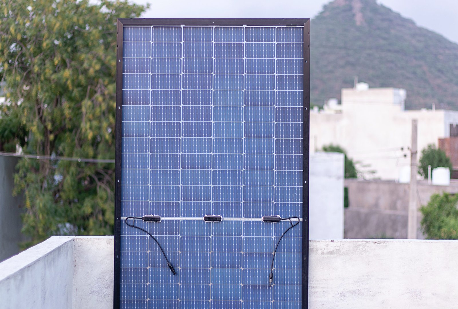 How to Design and Install a Solar Panel System for Residential Use?
