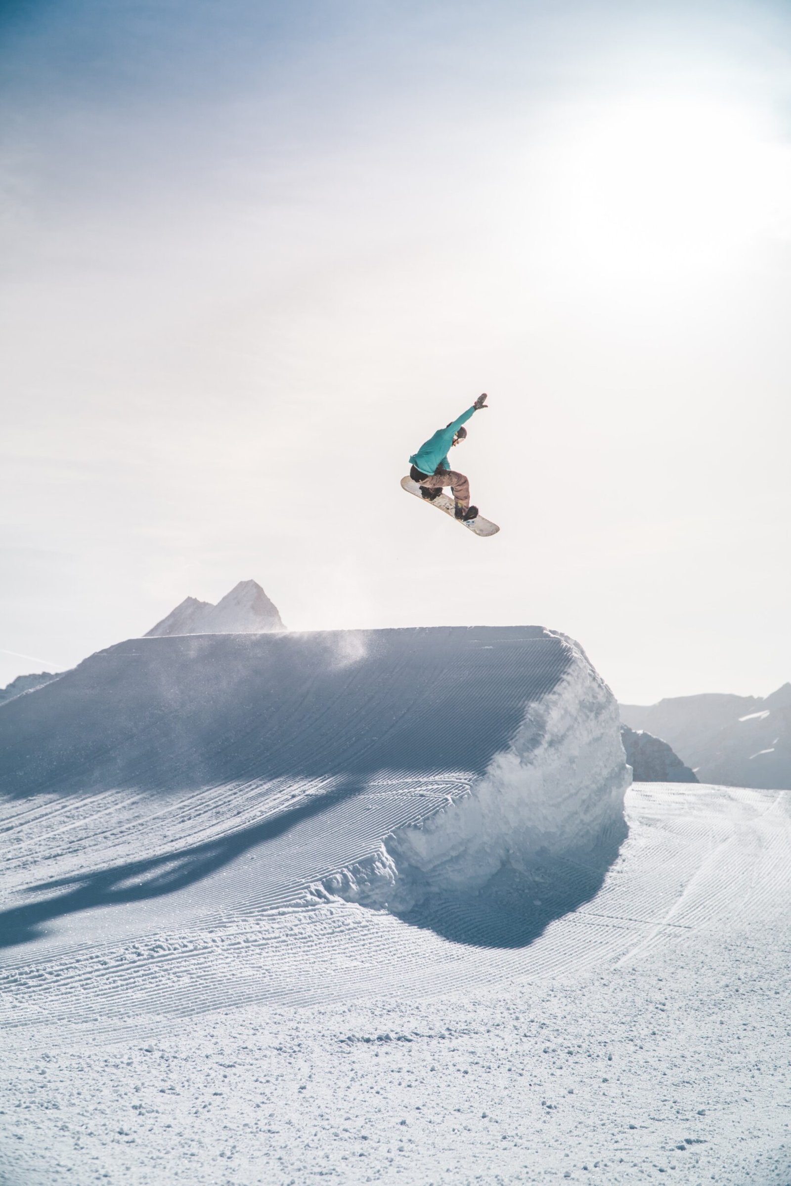 Exploring the Innovation and Performance of Lib Tech Snowboards